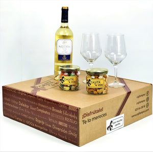 regalo-caja-botella-vino-blanco-Marqués-de-Riscal-Rueda-Verdejo-snacks-dedicatoria-2-copas-de-vino-blanco